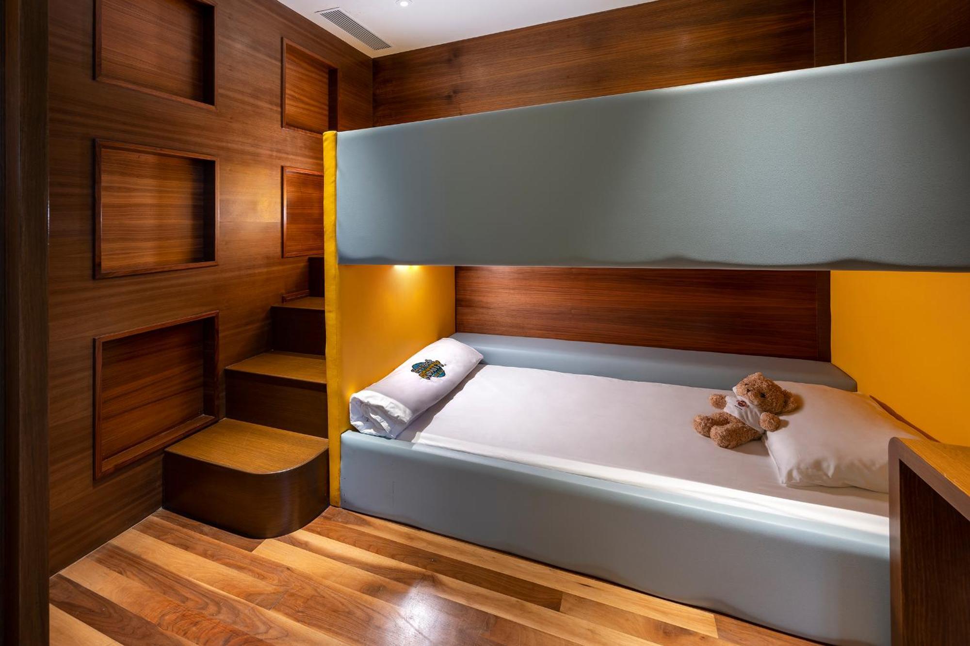 Hard Rock Hotel Desaru Coast Exterior photo A bunk bed